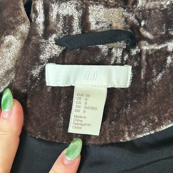 Shiny velvet jacket - Picture 2 of 3